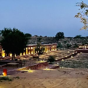 Kaner Retreat - India'S First Desert Botanical Resort Shaitrawa Exterior photo